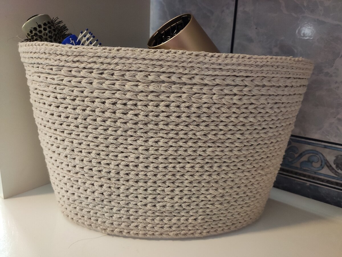 Листайте вправо