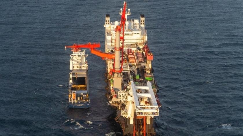 Морской трубоукладчик