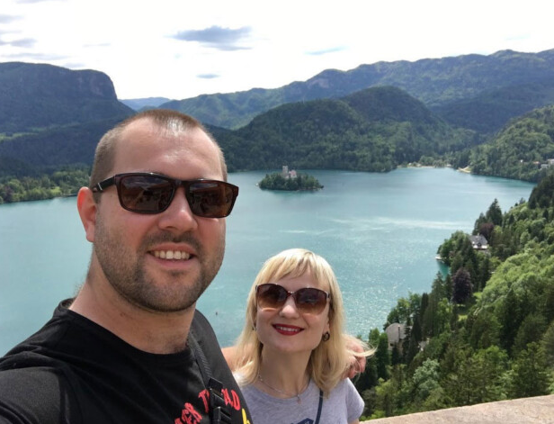 Я с мужем Ярославом на озере Блед в Словении