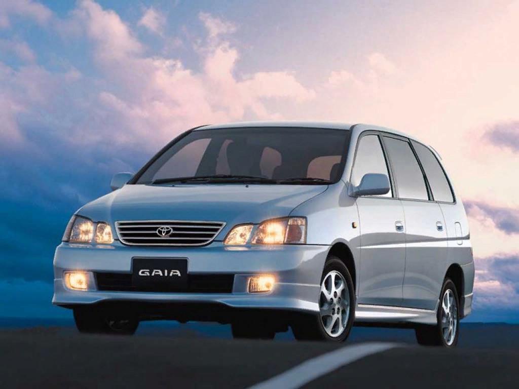 Toyota Gaia. Фотография взята с сервиса Яндекс Картинки.