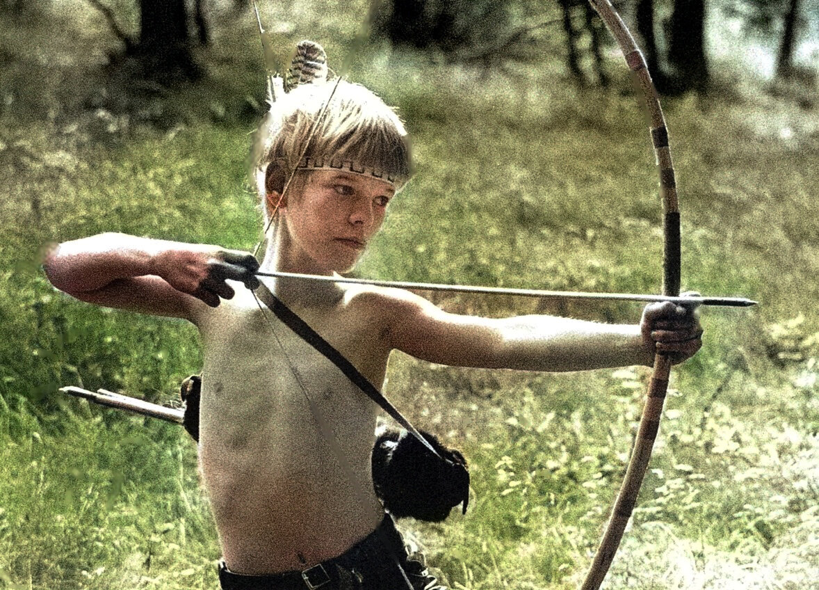 Мы сделали себе луки и стрелы