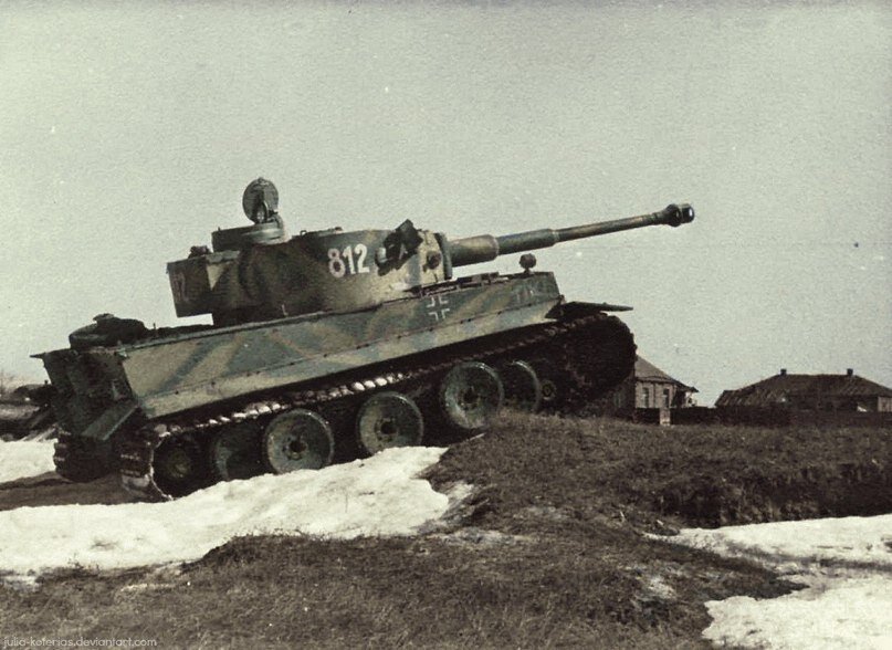 Битва за Харьков, 1943. На передней части написано собственное имя танка "Tiki»