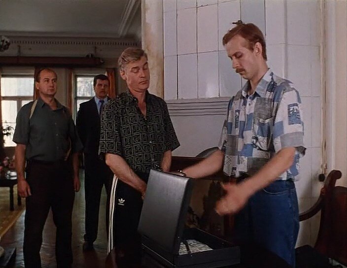 "Барханов и его телохранитель" .Источник кадр из фильма.