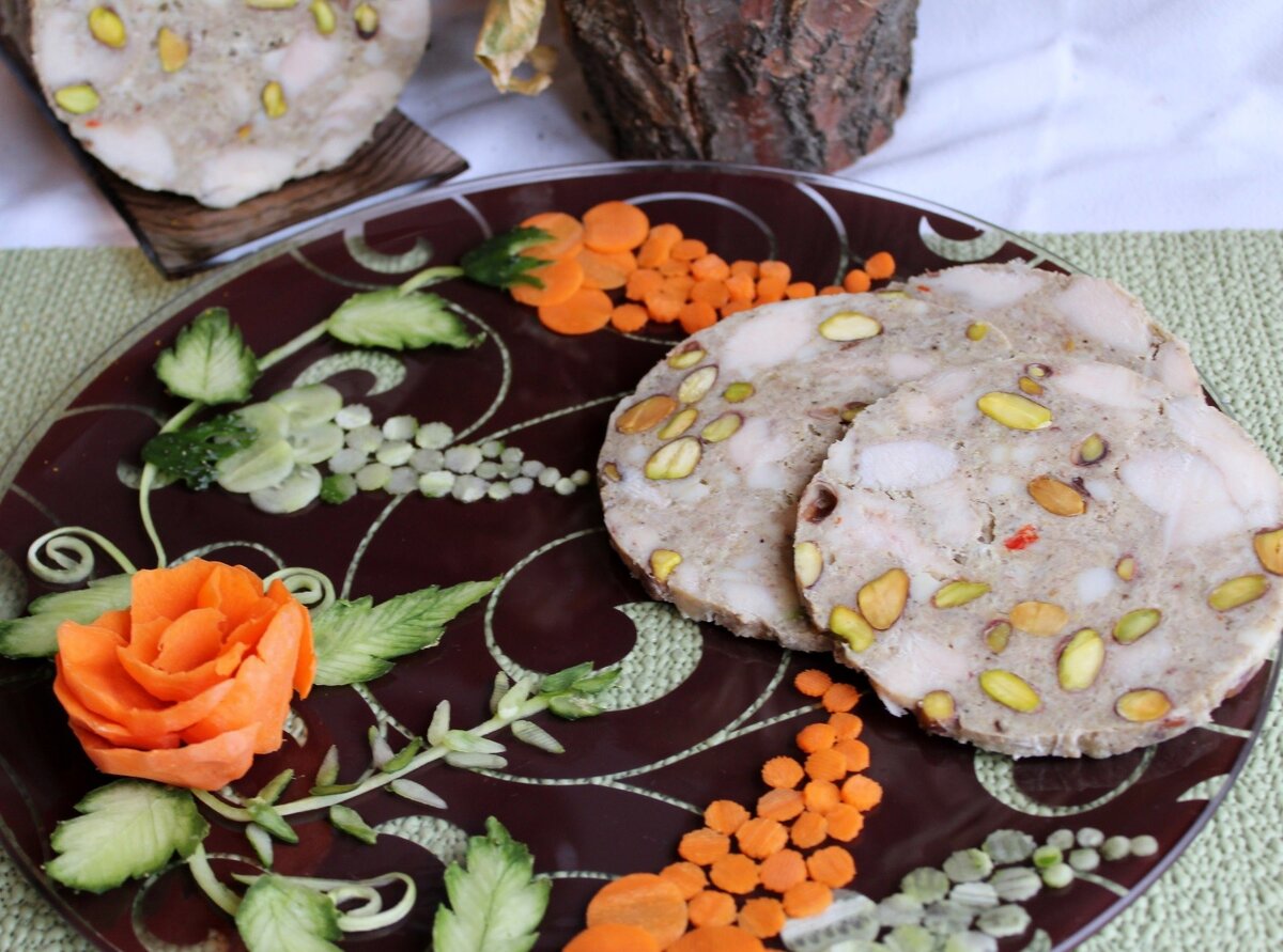 Домашняя куриная ветчина с фисташками - пошаговый рецепт с фото