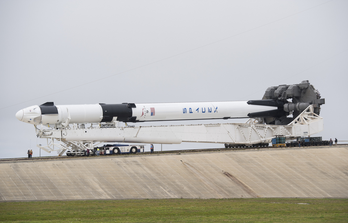 Crew Dragon на ракета-носителе falcon 9