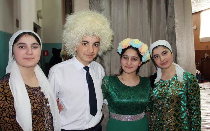 Курды на фестивале в Новосиле.