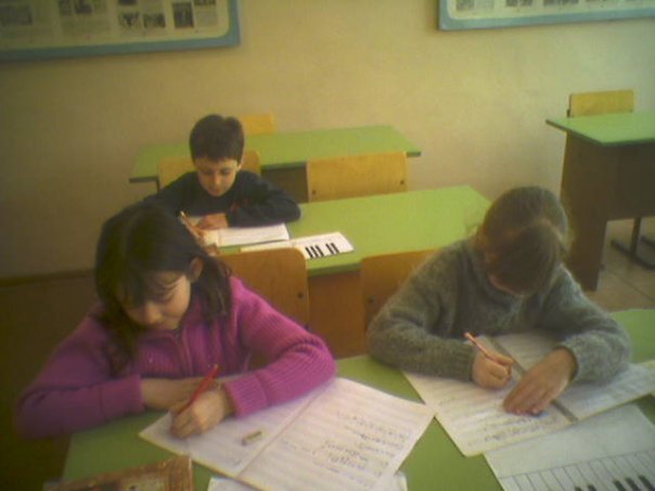 фото 2006 года. Ученики 3 класса, которые любят диктанты.