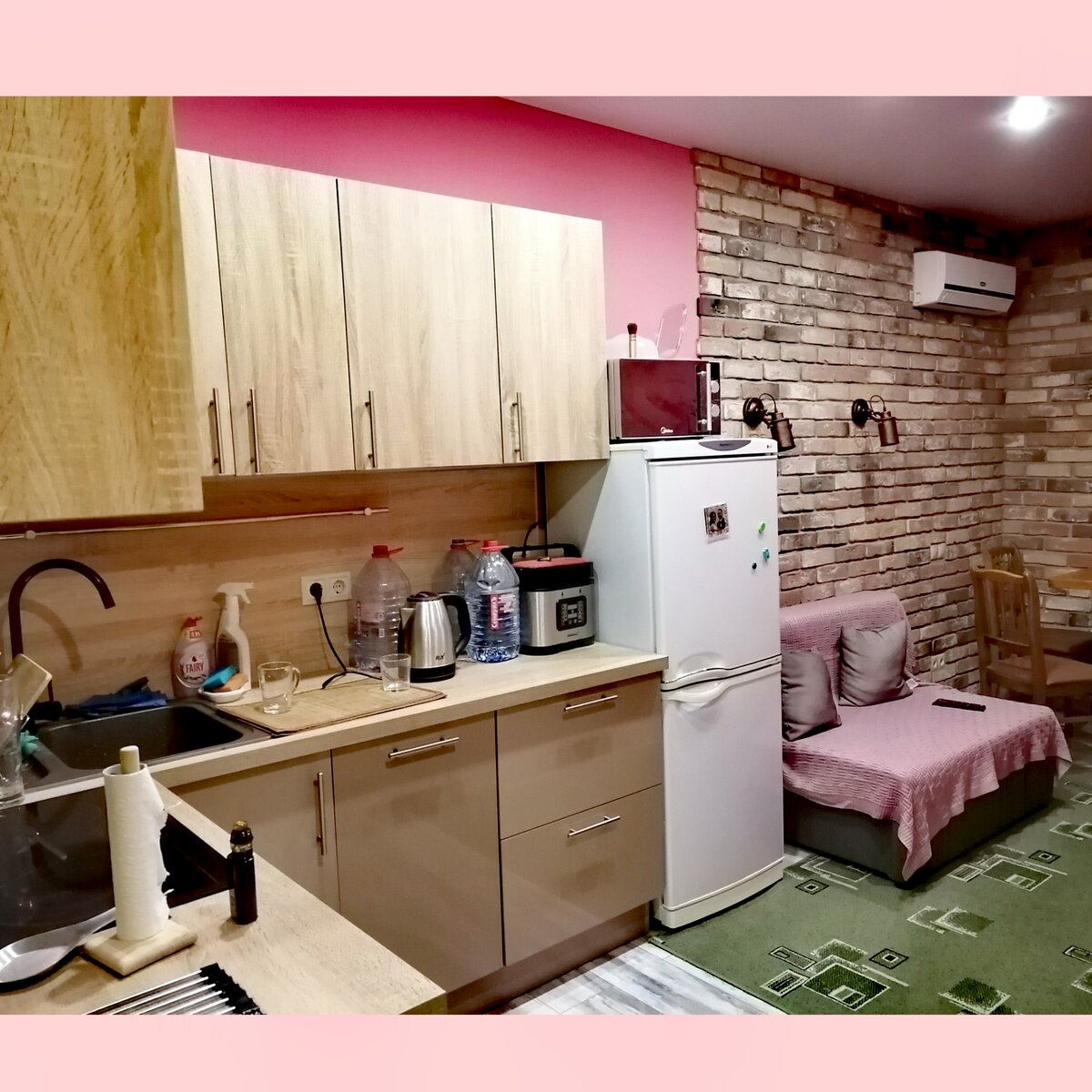  И вот новые жильцы заехали, а тут бац - и новая реальность 