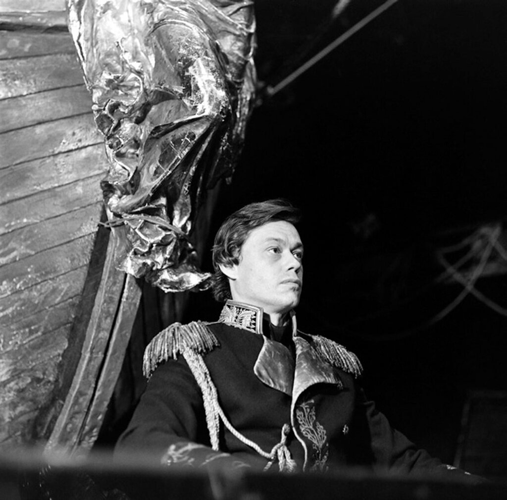 
Актер Николай Караченцов в спектакле Театра им. Ленинского комсомола «Юнона и Авось»
Неизвестный автор, 1981 год, г. Москва, Архив театра «Ленком».