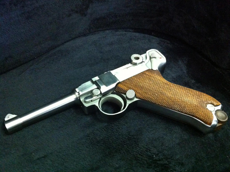 Золотой люгер. Люгер-Парабеллум р-08 наградной. Luger p08 наградной.