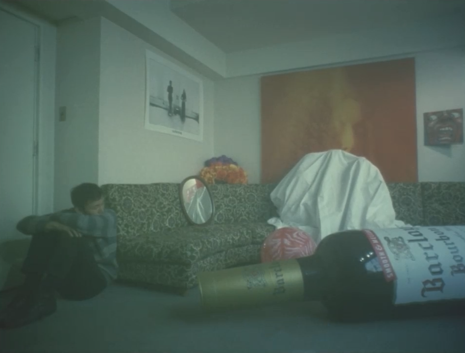 кадр из фильма  "Бросай читать, Вали на улицу!"