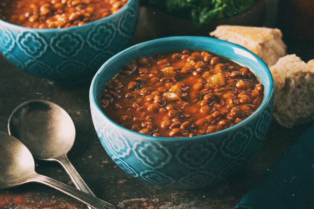 Что это: Дословно — суп из чечевицы, обязательно красной, иначе получится уже не то.