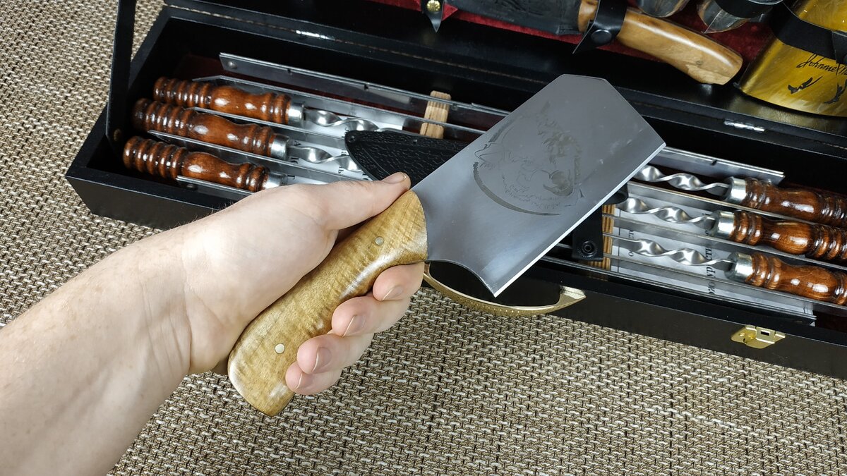 Топорик из набора