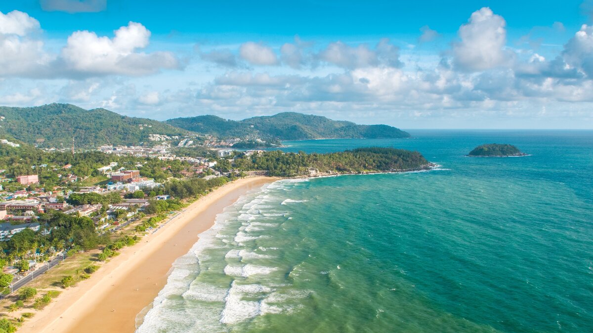 Пляж Карон, Пхукет