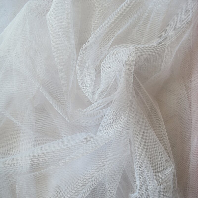 Белый фатин