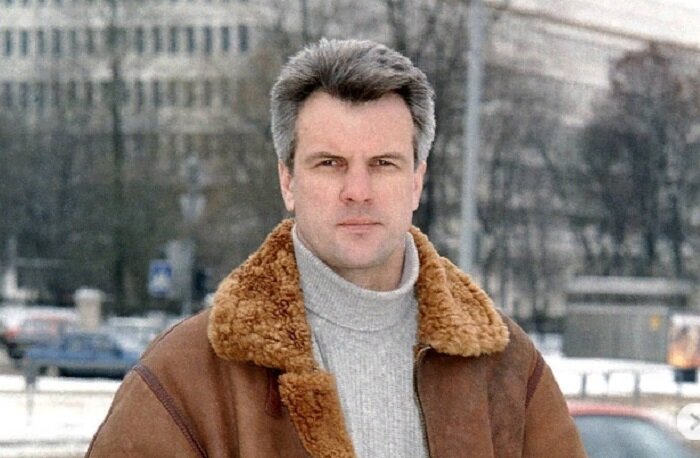 Анатолий Котенев