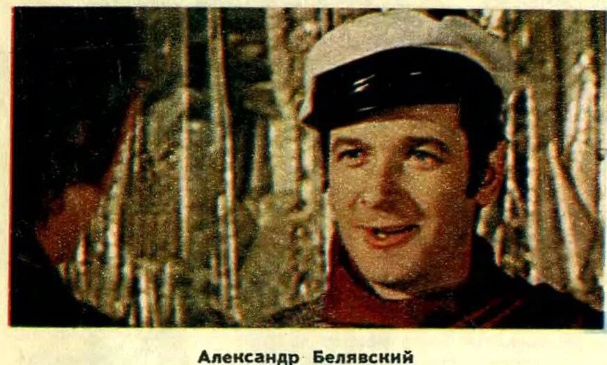 источник фото https://oko-planet.su/history/historynew/576191-ostap-bender-iz-12-stulev-gaydaya-fotoproby.html