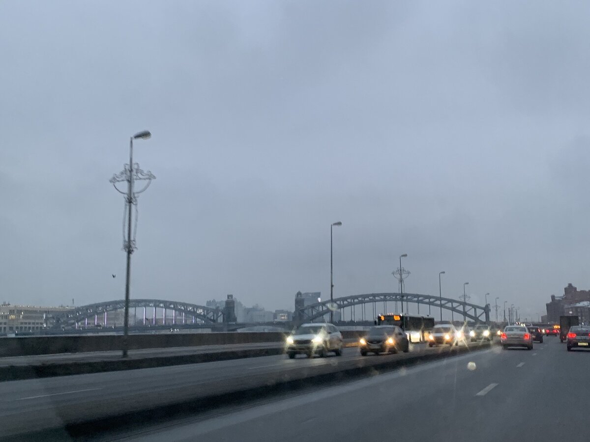 Фото на память о Санкт-Петербурге, твоя дорога домой.