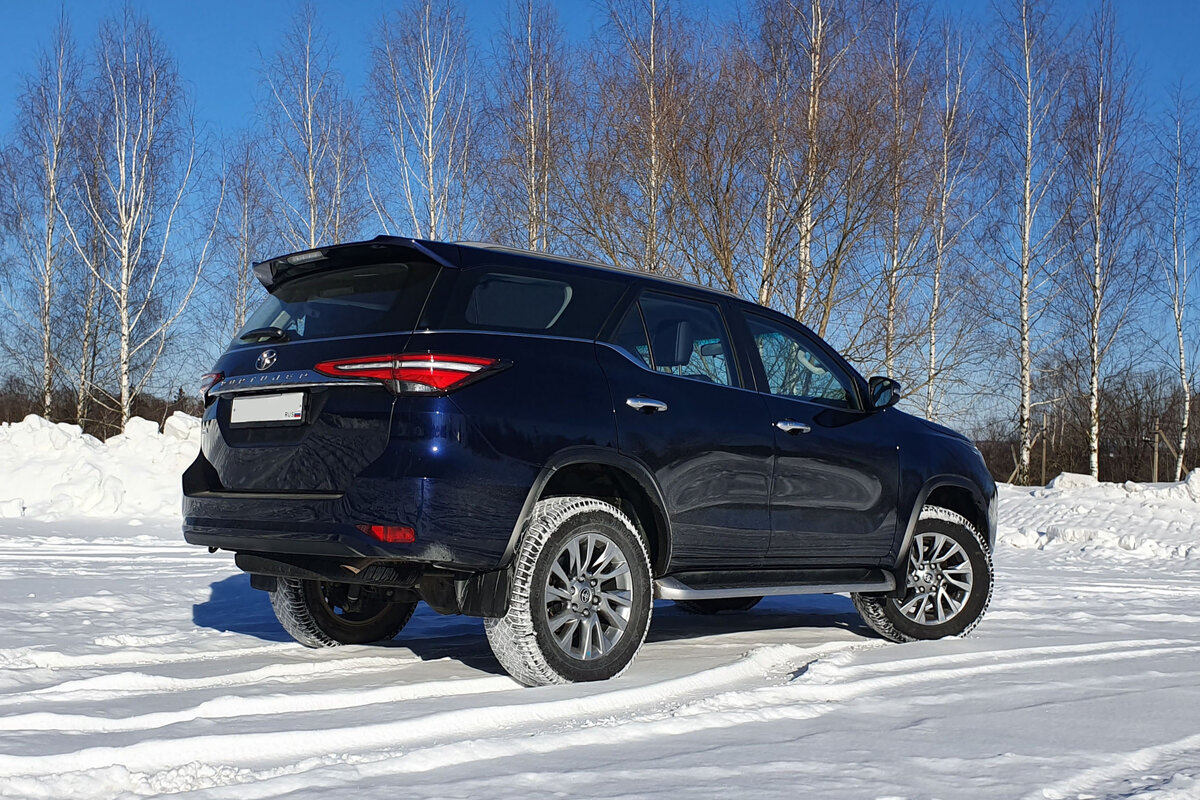 Toyota Fortuner. Фото из архива CarExpert.ru