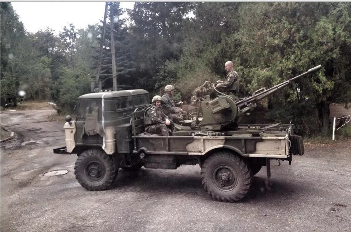 Газ-66 с ЗУ-23 на борту