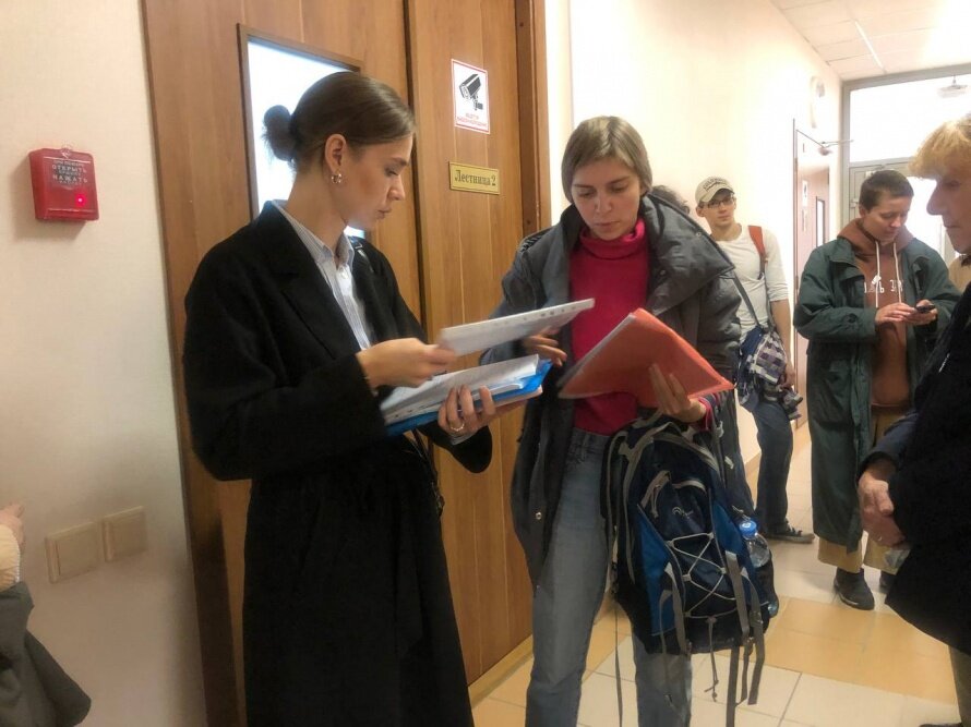     Фото: Анастасия Романова MR7 Адвокат Всеволода и его девушка