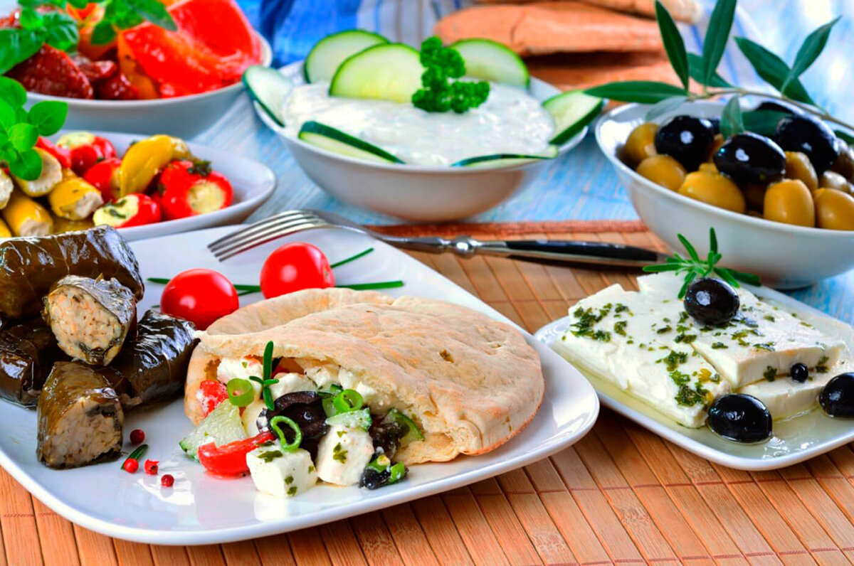 Застолье по-гречески: ТОП-11 блюд Греции, которые нельзя пропустить