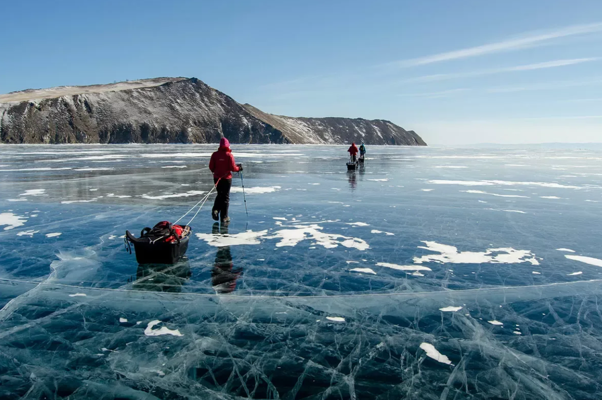 озеро байкал туристы. туристический байкал. озеро тыклинское на байкале. хакусы байкал. сплавы на байдарках байкал.