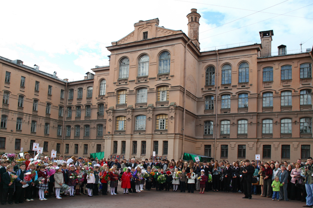 1 спб отзывы. Гимназия 166 Санкт-Петербург. Гимназия 166 центрального района. Школа 166 центрального района Санкт-Петербурга.