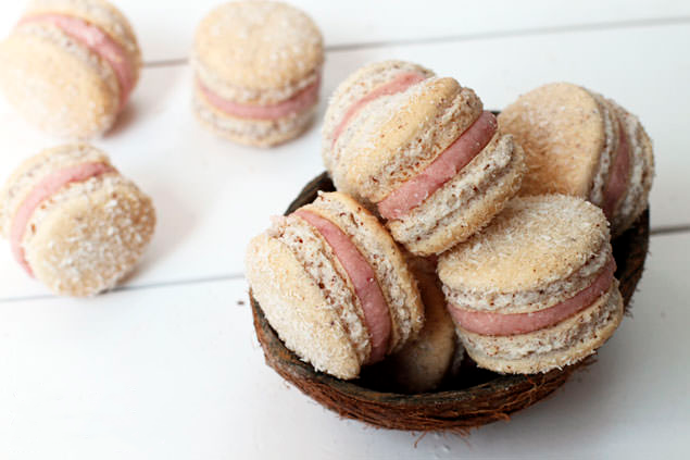 Macaroon с кокосом