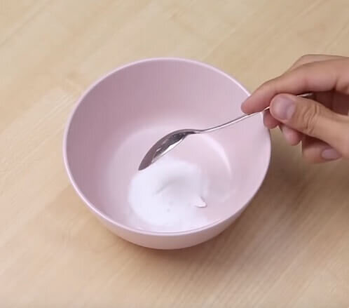 Пищевая сода в миске