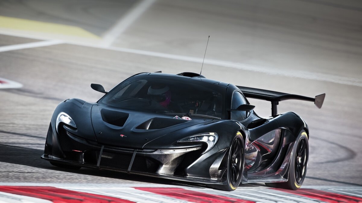 McLaren p1 с гибридным двигателем