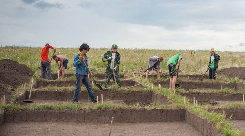  Археологи «Куликовского поля» на раскопках под Тулой. Фото: @kulpole / Instagram