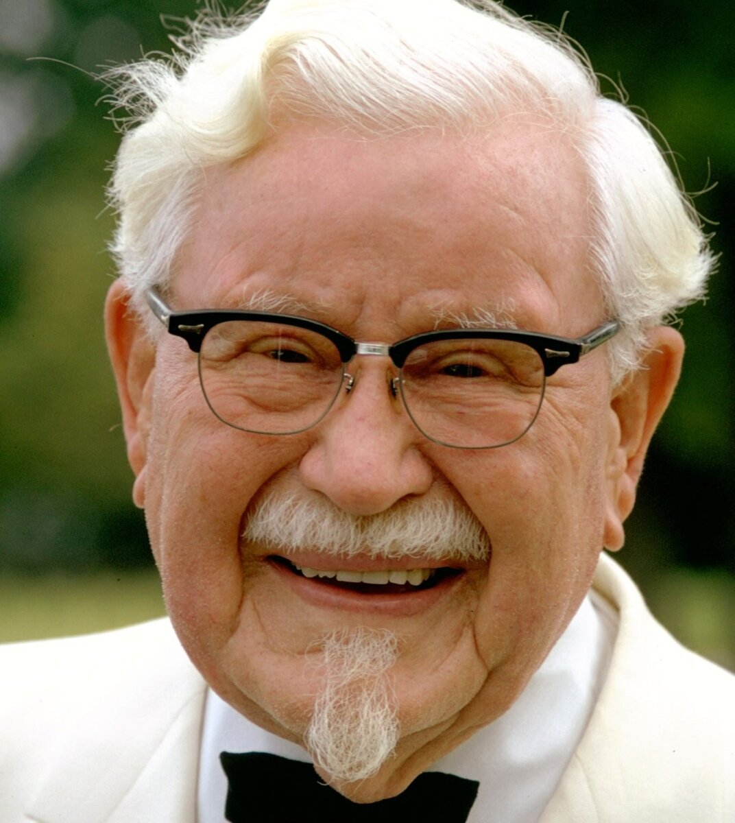 Гарланд Сандерс – владелец бренда KFC. Фото с сайта porumba.com