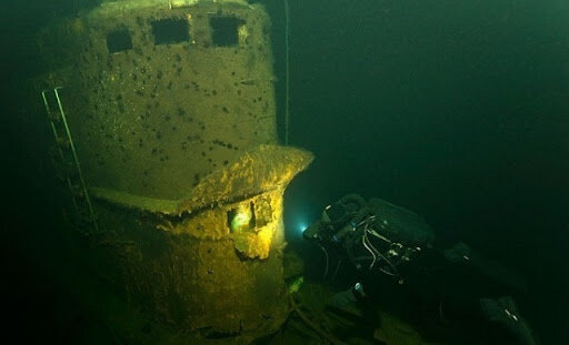 Затонувшая подлодка