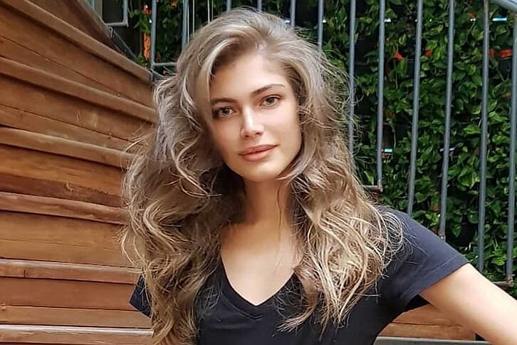 Знаменитая модельVictoria's Secret Валентина Сампайо. И не скажешь, что когда-то была мальчиком. Пресс-фото