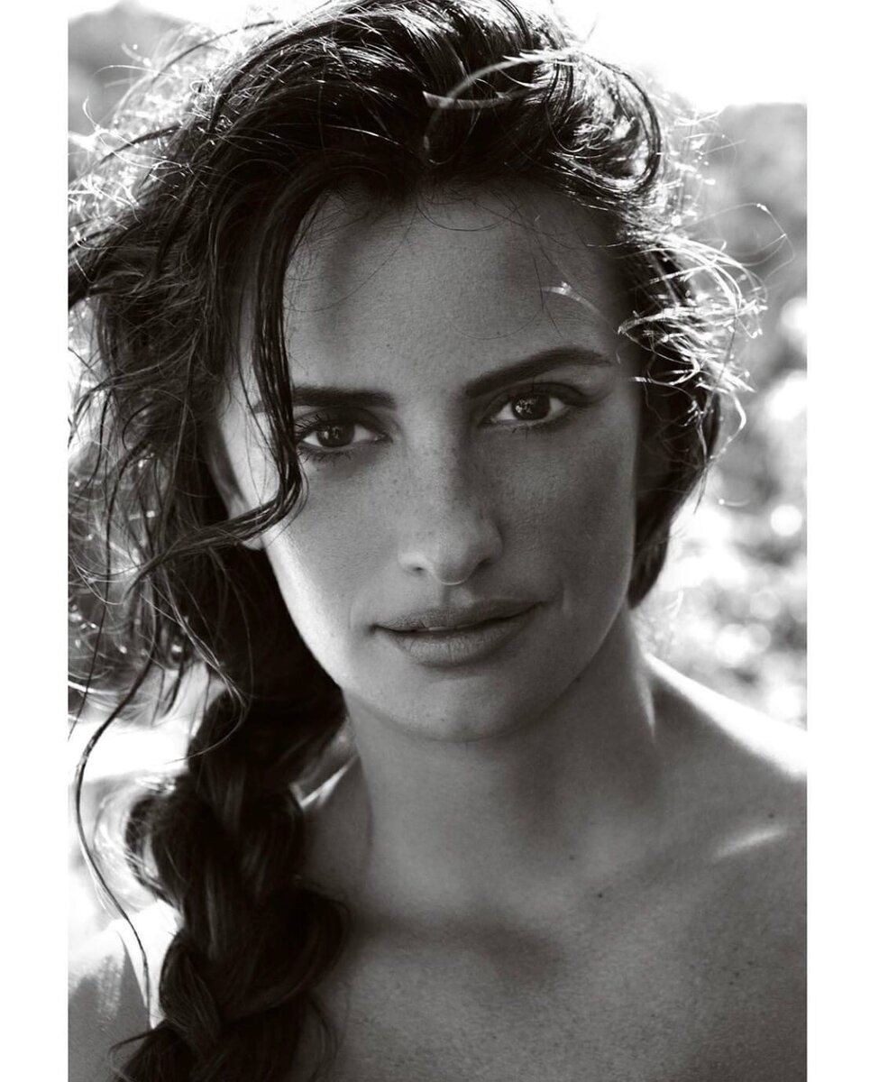 Марио Теcтино,Instagram 