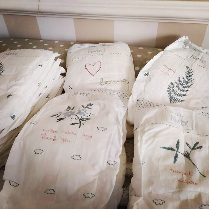 Натуральный подгузник Naty из целлюлозы и овощного отвара с принтами из красителей на растительной основе