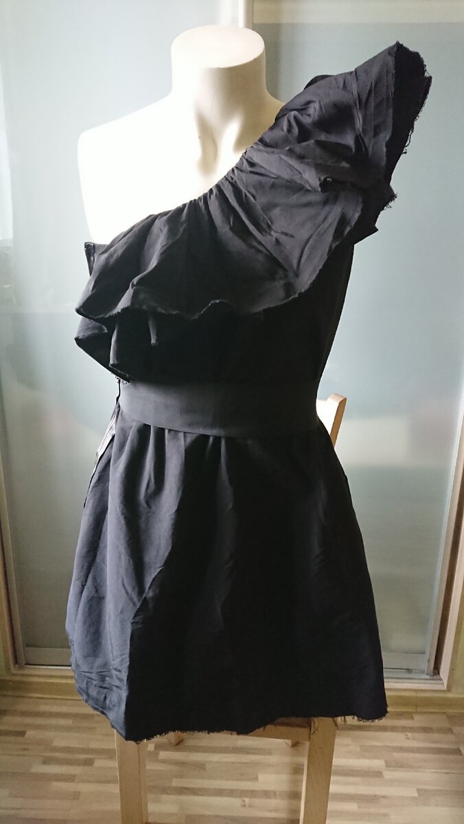 перед края обработаны с изнанки 