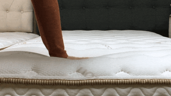 В качестве наполнителя для комфортного матраса для беременной идеально подойдет пена с эффектом памяти, натуральный или искусственный латекс. 