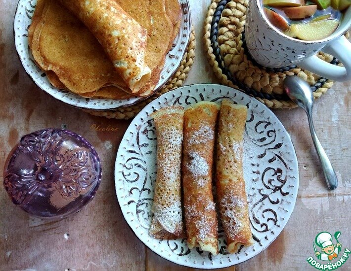 Дрожжевые блины на молоке с добавлением в тесто натёртого яблока. Сегодня Яблочный Спас! Всех поздравляю!!