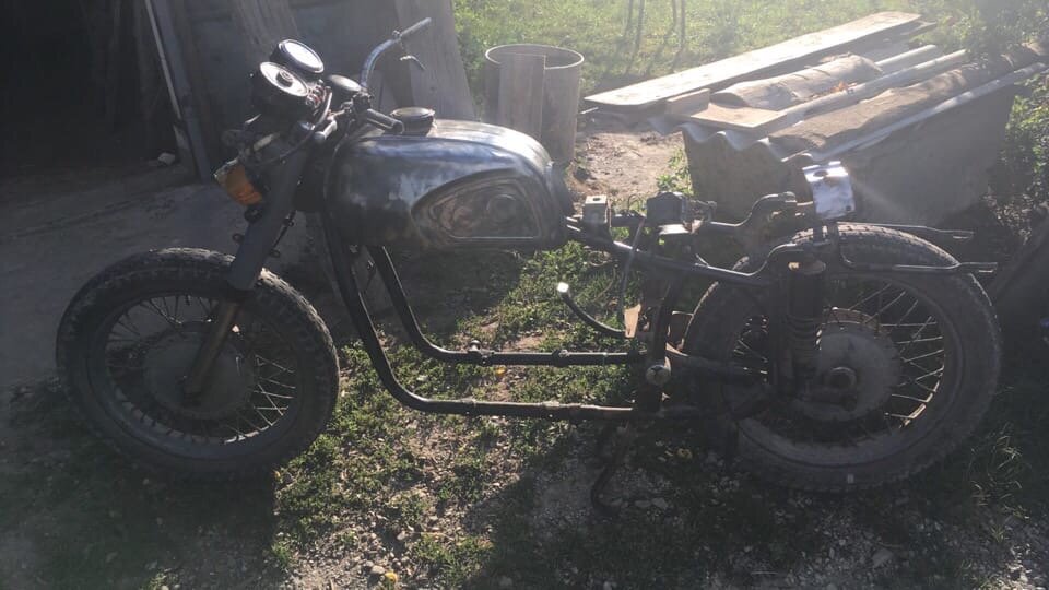 Бак и рама тоже была готова