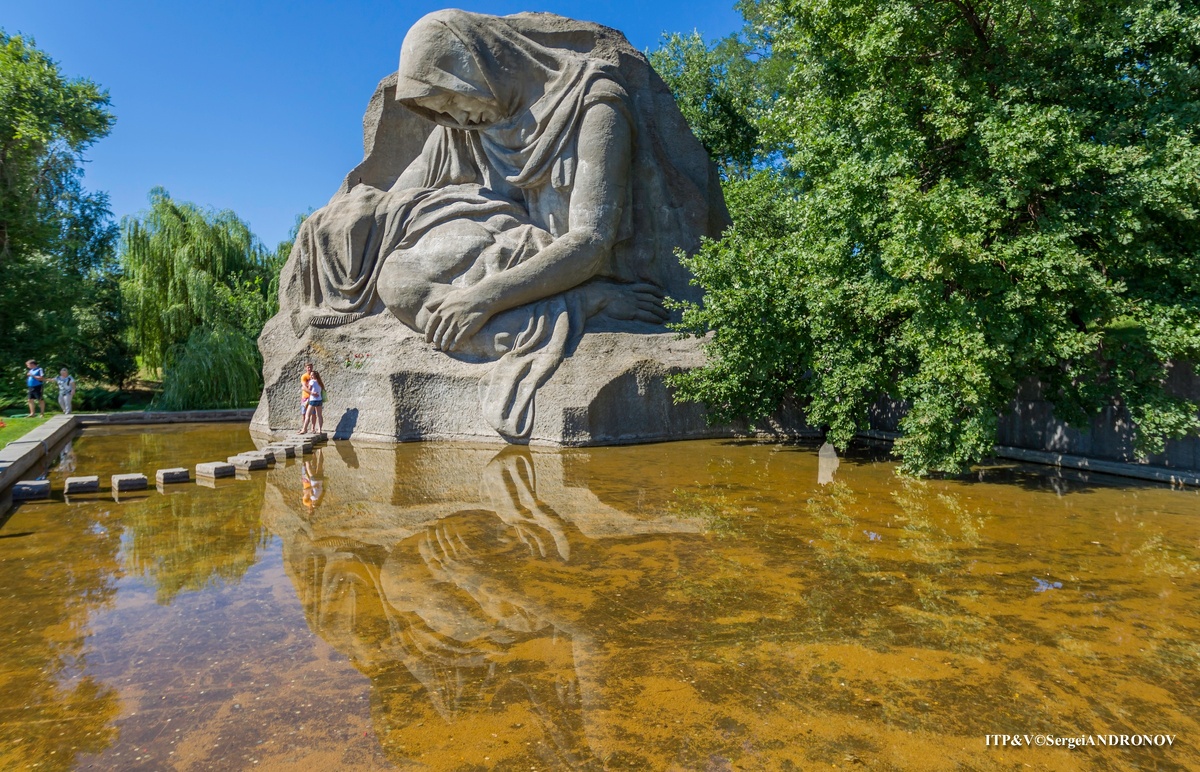 Скорбящая мать.