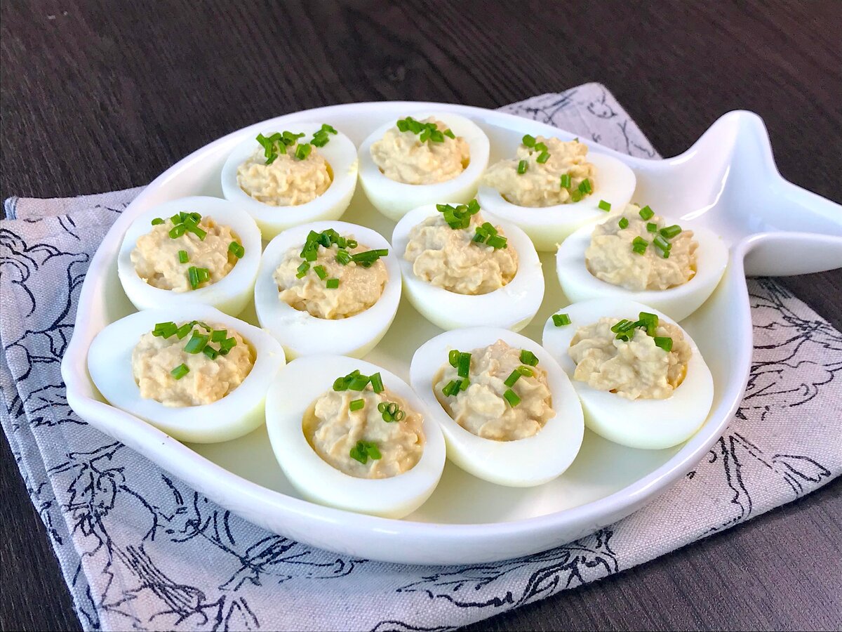 Проверенный лайфхак с яйцами и закуска с печенью трески | Домохозяйка со  стажем Галина | Дзен