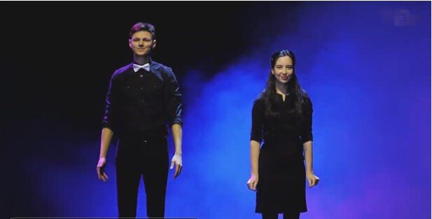 Скриншот онлайн-трансляции спектакля 