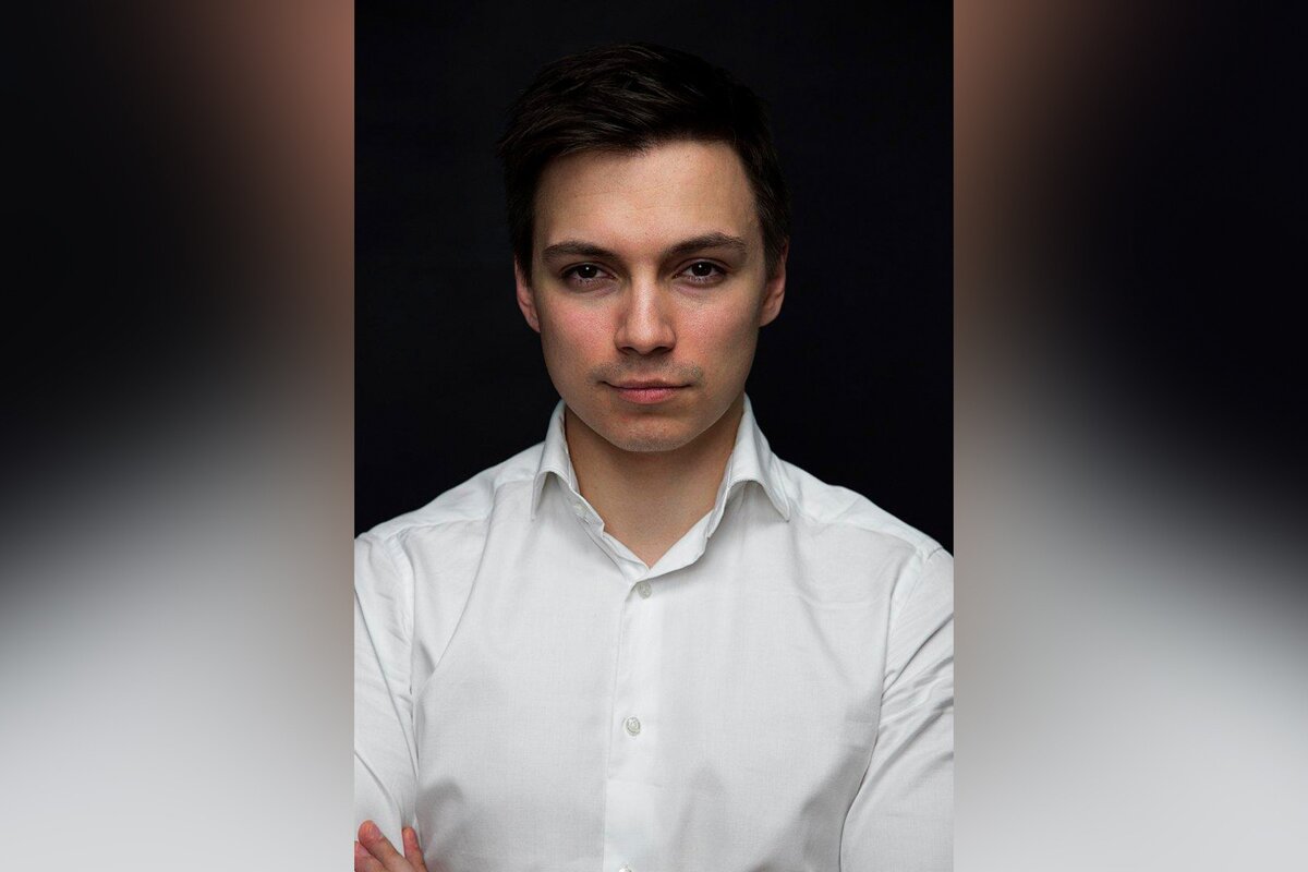 Пропавший несколько дней назад предприниматель Игорь Коропов найден мёртвым, пишет РИА Новости со ссылкой на координатора отряда «Лиза Алерт». 
Ранее «Комсомольская правда» писала, что в Чёрном море обнаружили труп мужчины. Предполагалось, что это был Коропов, сейчас эта версия подтвердилась.

Предприниматель пропал в ночь на 1 ноября. Он вышел из своего отеля в Сочи и отправился в сторону пирса Нижнеимеретинского порта. После этого его никто не видел.

Поисками предпринимателя занимались волонтёры и сотрудники МЧС. 3 ноября они нашли в море рюкзак Игоря Коропова, а на берегу — его телефон.

