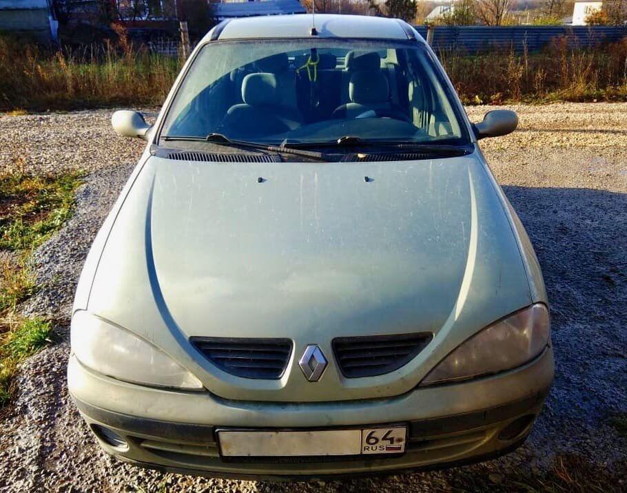  Рено Меган старого поколения