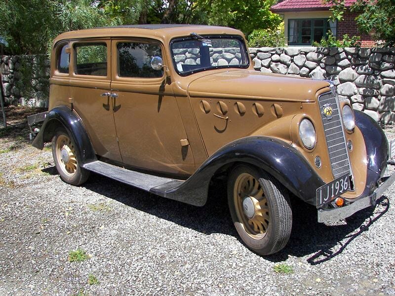 4-х дверный седан Willys 1936 года