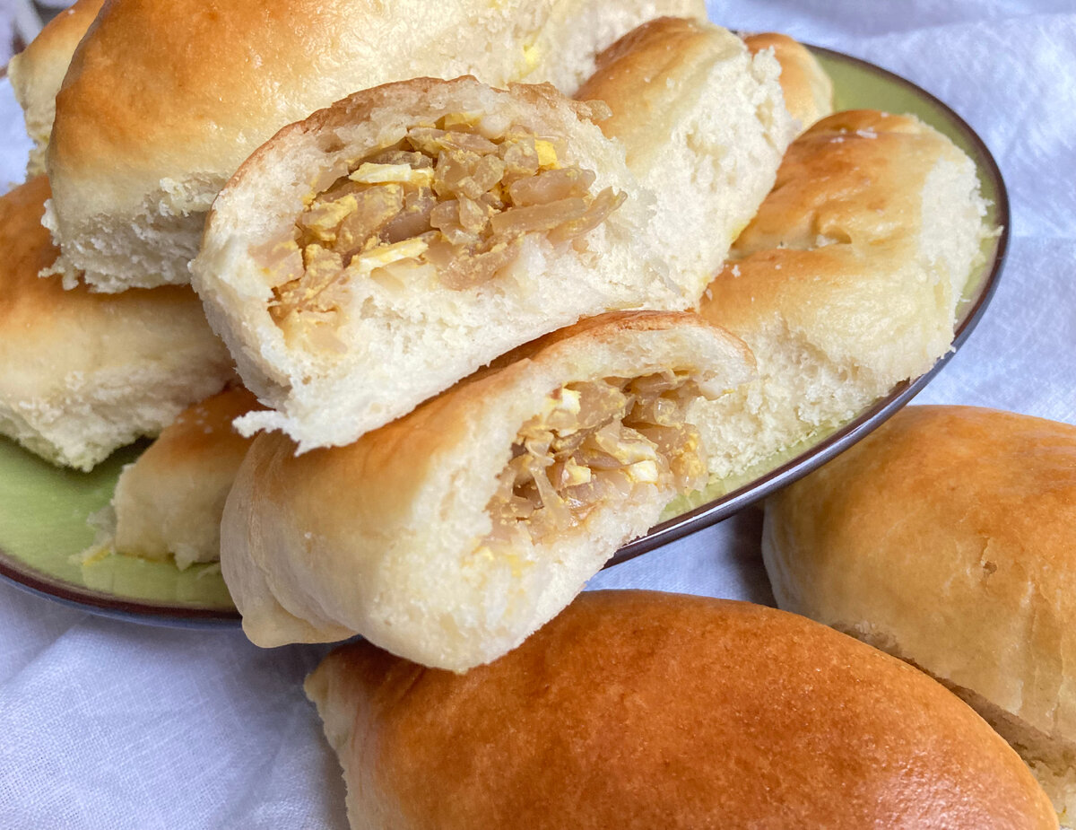 Быстрые булочки с капустой и сыром