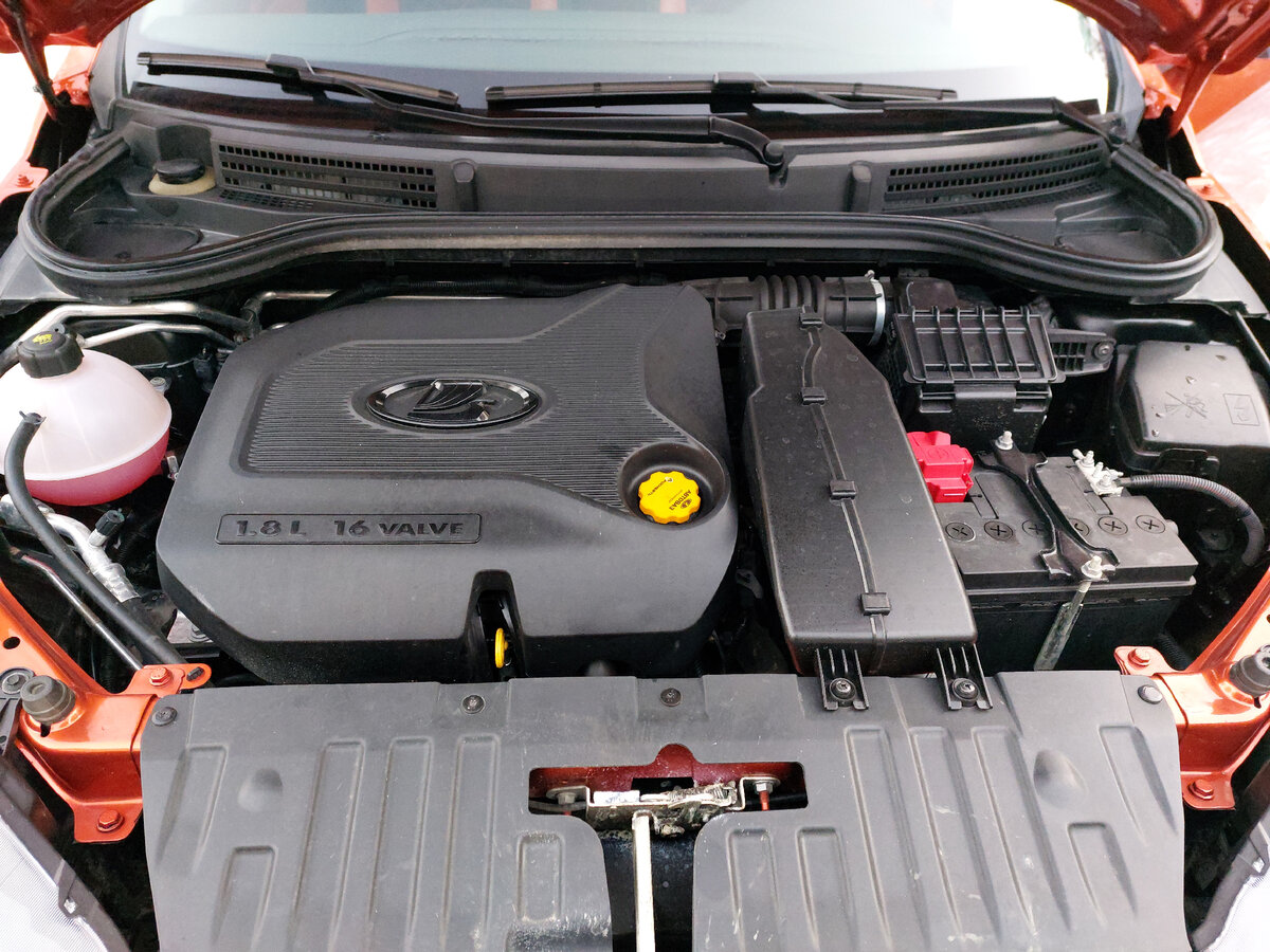 Лада Веста Кросс под капотом