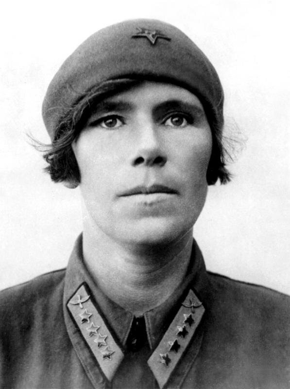 Зинаида Кокорина, 1932 г.. Из книги "Я буду летать!" З.П.Смелковой. Источник изображения: https://document.wikireading.ru/